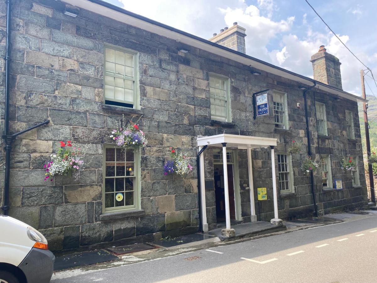 Grapes Hotel, Bar & Restaurant Snowdonia Nr Zip World Blaenau Ffestiniog Exterior foto